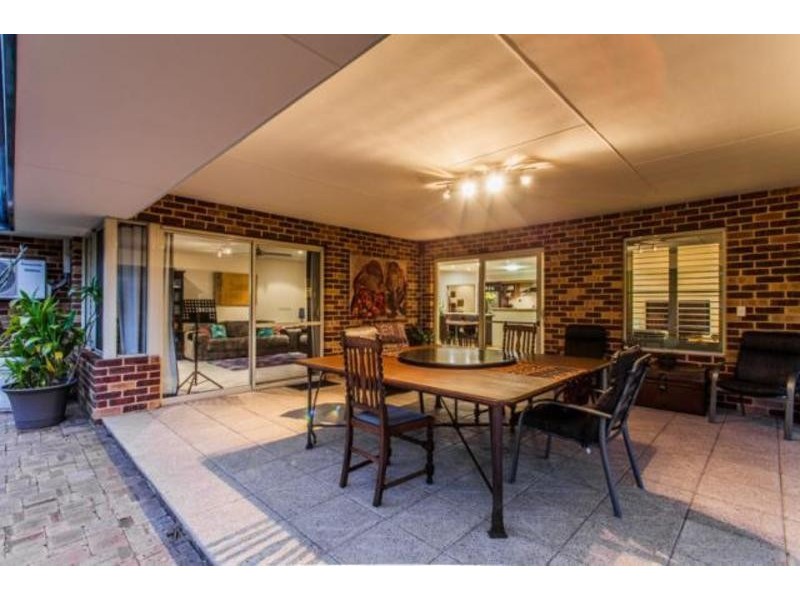 82 Egham Road, Lathlain WA 6100