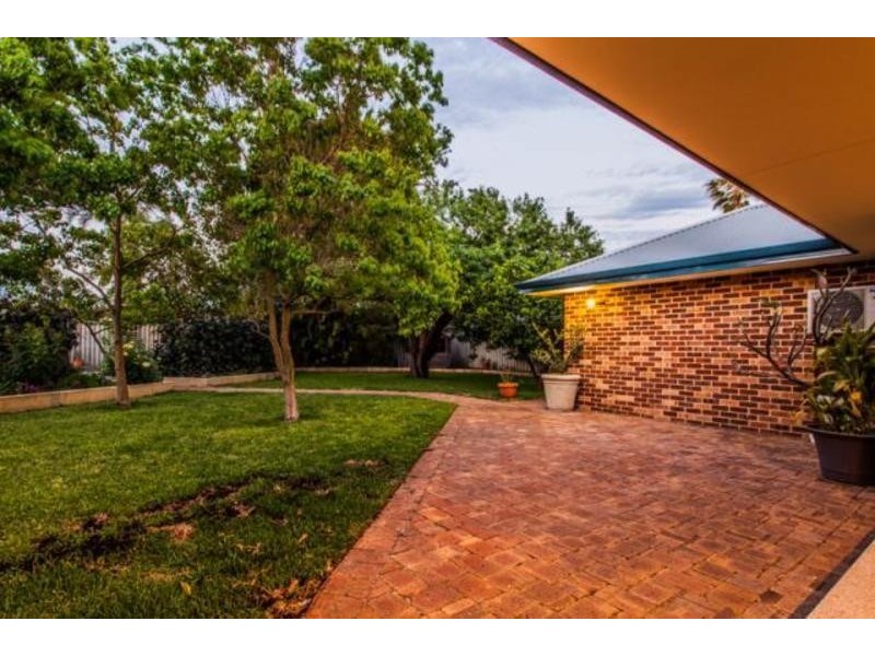 82 Egham Road, Lathlain WA 6100