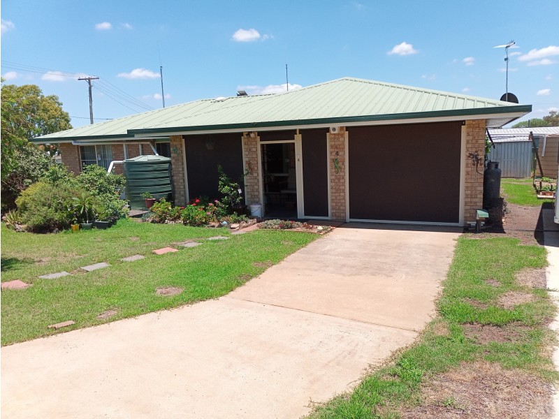 4 Aruma Drive, Oakey QLD 4401