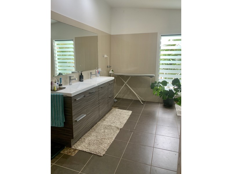 3 Down St, Freshwater QLD 4870