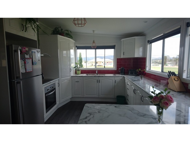 14 Curr Rd, Stanthorpe QLD 4380