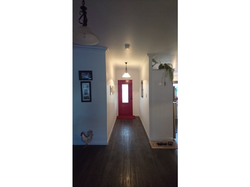 14 Curr Rd, Stanthorpe QLD 4380