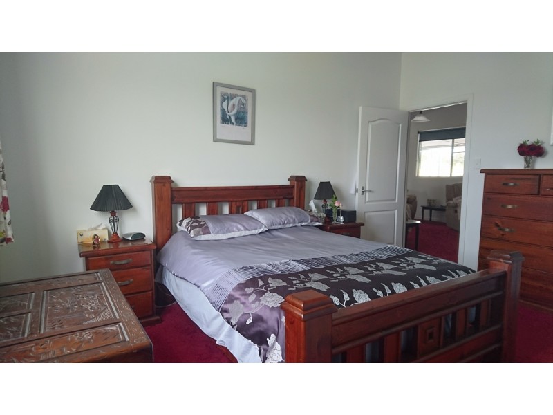 14 Curr Rd, Stanthorpe QLD 4380