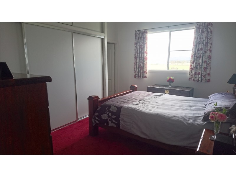 14 Curr Rd, Stanthorpe QLD 4380