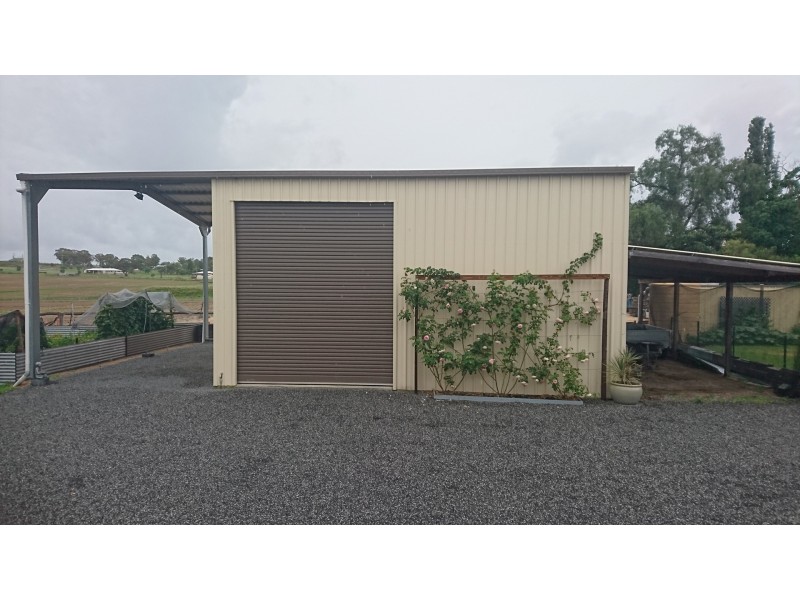 14 Curr Rd, Stanthorpe QLD 4380