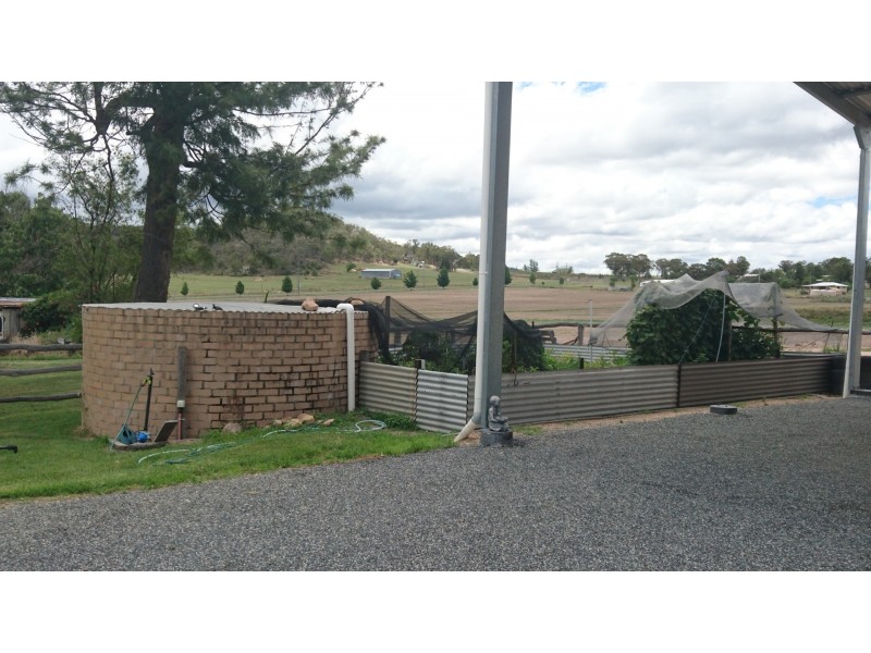 14 Curr Rd, Stanthorpe QLD 4380