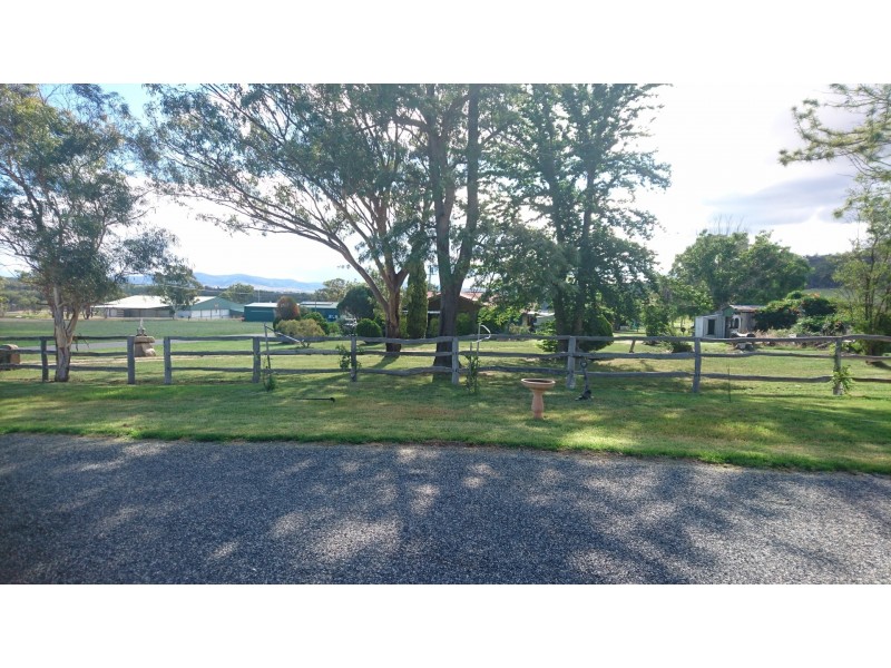 14 Curr Rd, Stanthorpe QLD 4380