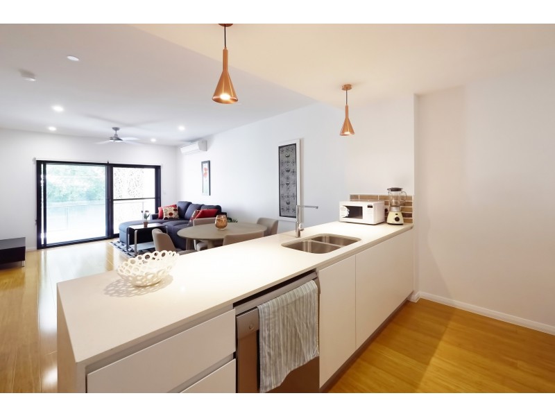 1 Livingstone St, Yeerongpilly QLD 4105