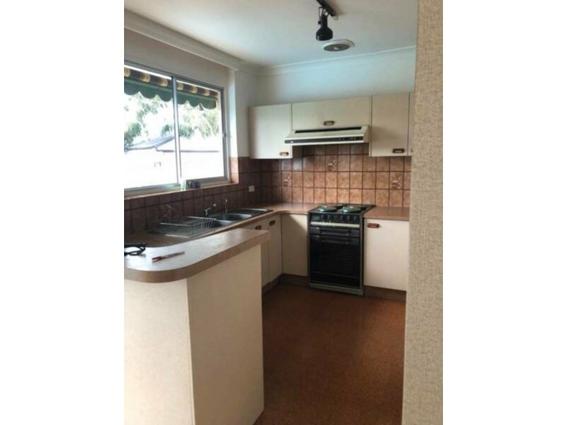 9 Overbury Ddrive, Clarence Park SA 5034