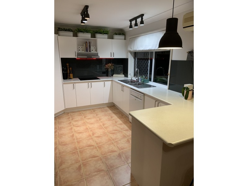 28 Paterson Place, Forest Lake QLD 4078