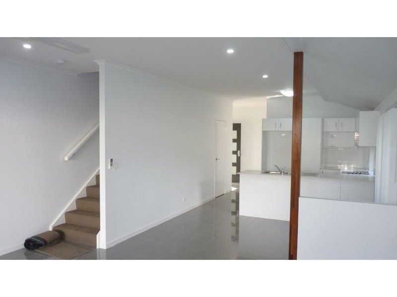 U3/14 Talbot St, Coorparoo QLD 4151