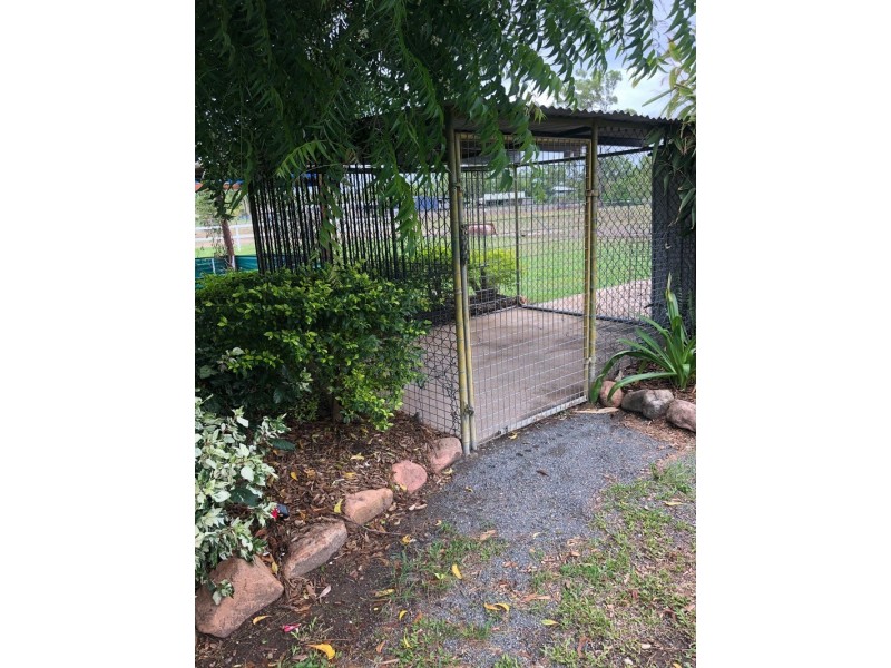 15 Flagstone Ave, Rangewood QLD 4817