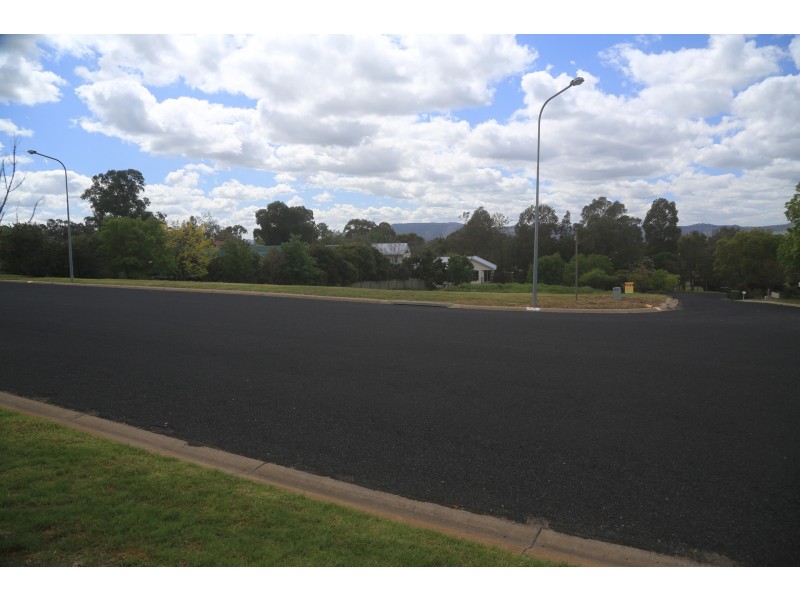 22 Dewhurst Drive, Mudgee NSW 2850