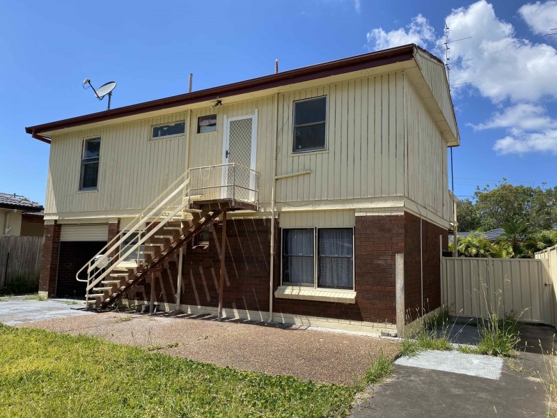 12 Third Avenue, Toukley NSW 2263