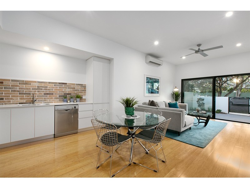 2/1 Livingstone Street, Yeerongpilly QLD 4105