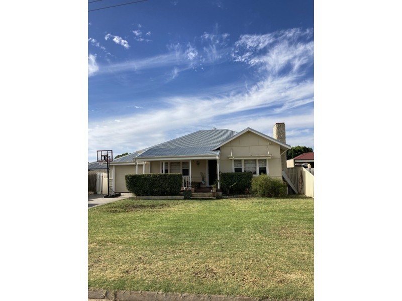 90 a Clarke st, South Bunbury WA 6230