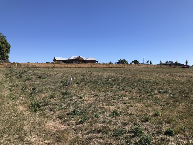 33 Pearl Court, Kyneton VIC 3444