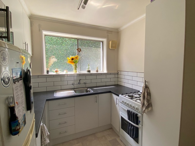 2/30 Edmund St, Clifton Hill VIC 3068