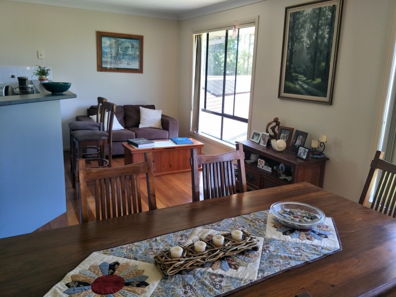 4 Lake View Ave, Safety Beach NSW 2456