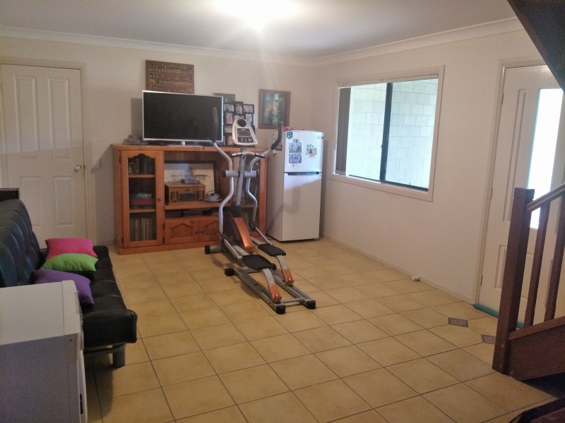 4 Lake View Ave, Safety Beach NSW 2456