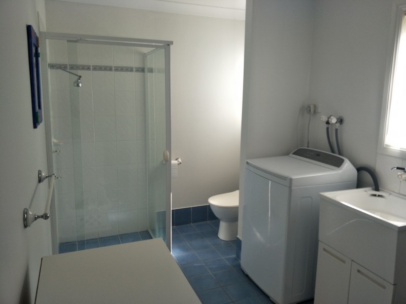 4 Lake View Ave, Safety Beach NSW 2456