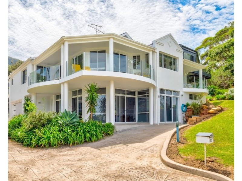 682 Lawrence Hargrave Drive, Coledale NSW 2515