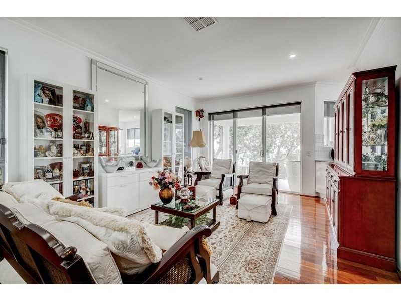 682 Lawrence Hargrave Drive, Coledale NSW 2515