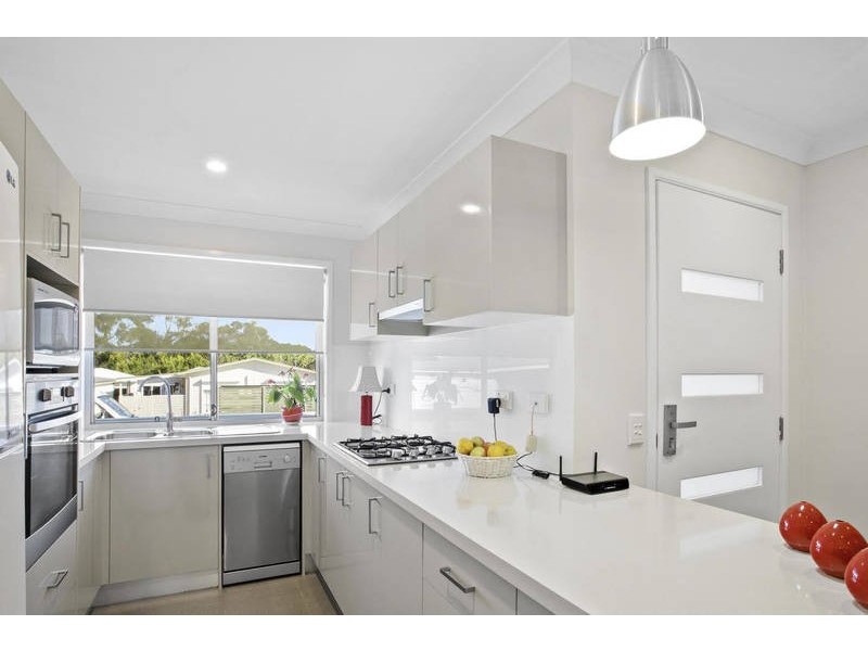 365/25 Mulloway Road, Chain Valley Bay NSW 2259