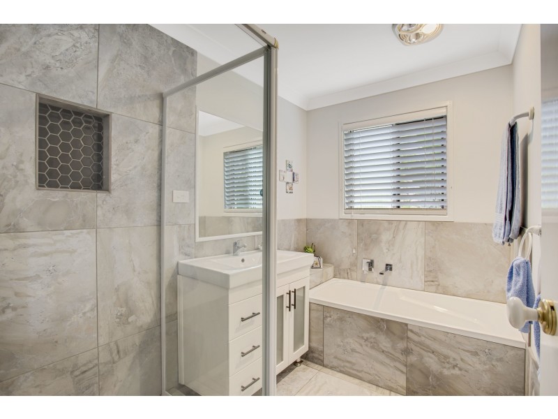 31 Ngungun Parade, Narangba QLD 4504