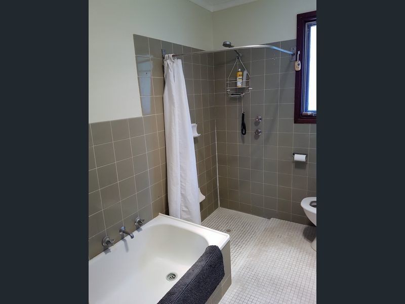24 Diana Crescent, Morphett Vale SA 5162