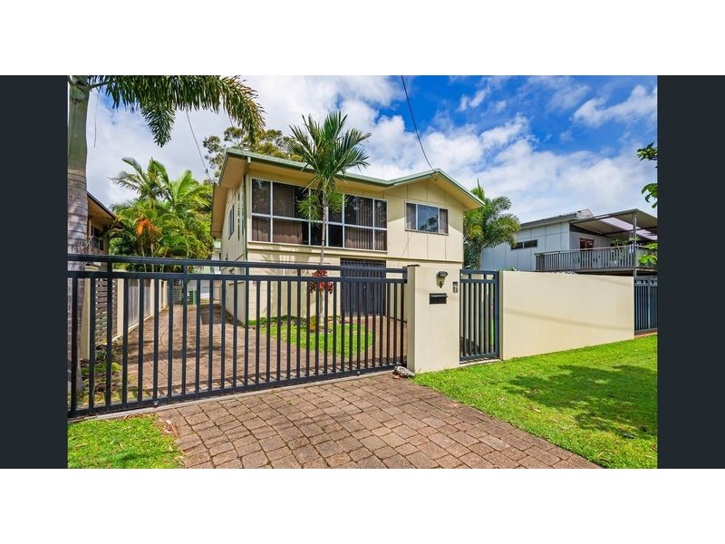6 Terrigal Crescent, Southport QLD 4215
