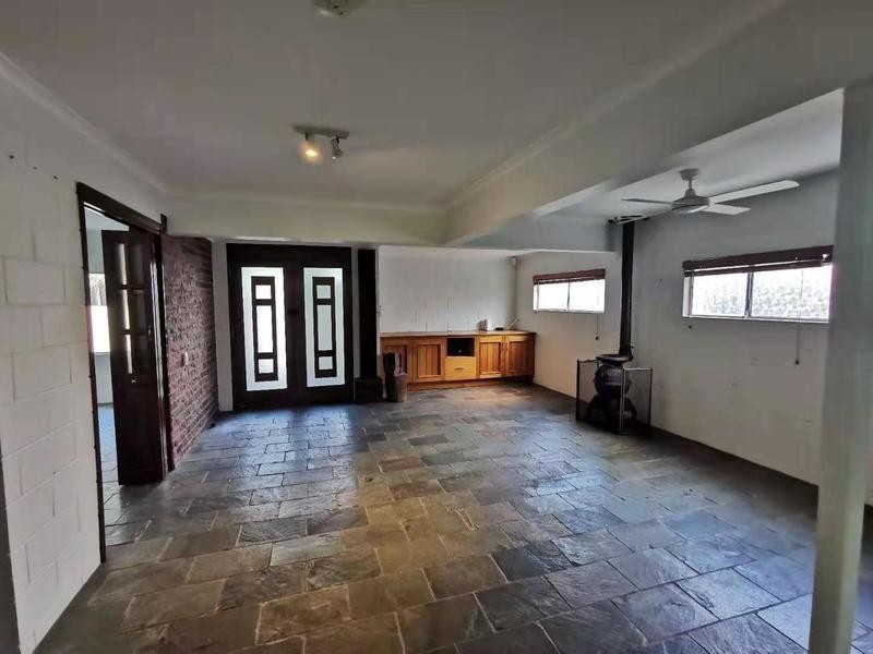 6 Terrigal Crescent, Southport QLD 4215