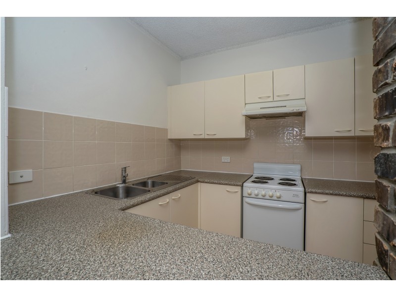 2/44 North Street, Southport QLD 4215