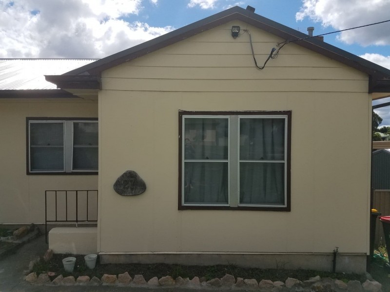 27 Oxley St, Wallerawang NSW 2845