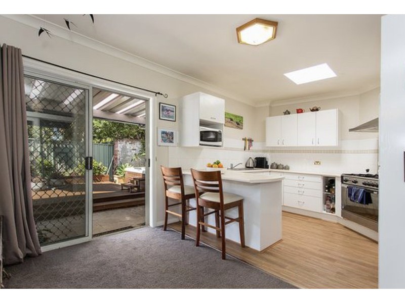 17 Lindsay Street, Hamilton NSW 2303