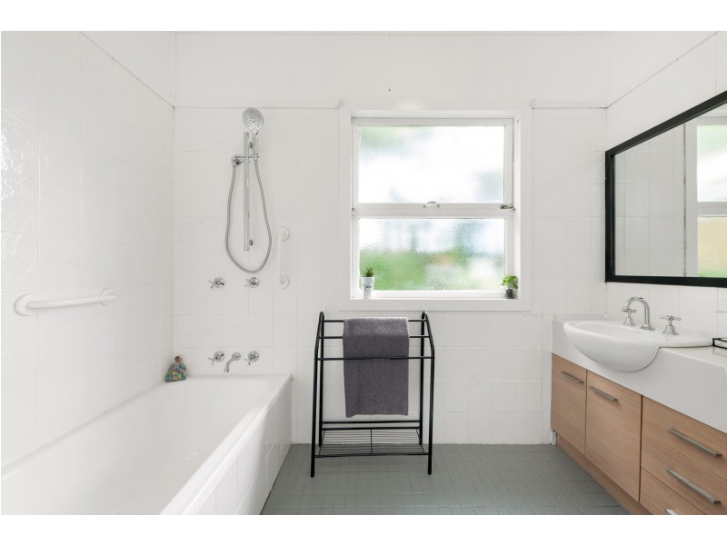 3 Sicklefield Road, Enoggera QLD 4051