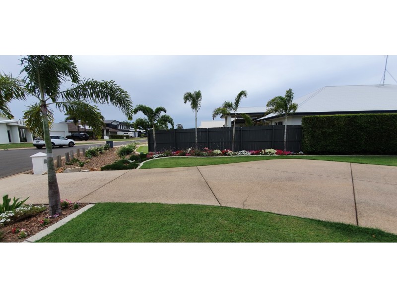 15 Trinity Close, Bargara QLD 4670