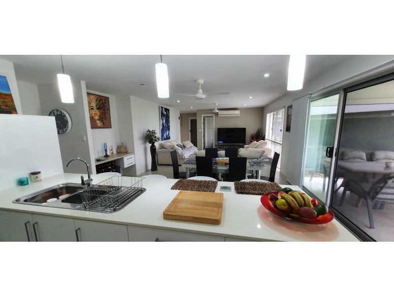 15 Trinity Close, Bargara QLD 4670