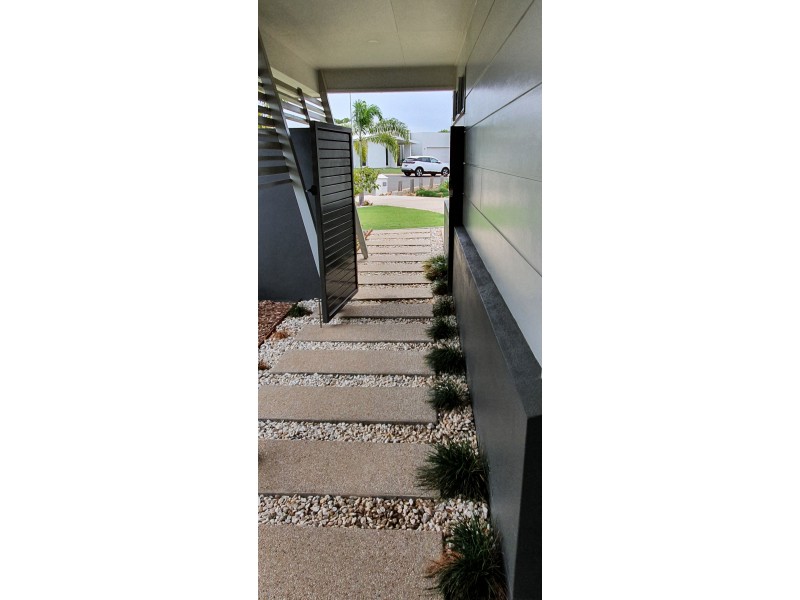 15 Trinity Close, Bargara QLD 4670