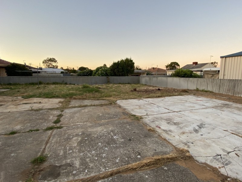 34B Loxton St, Dudley Park WA 6210