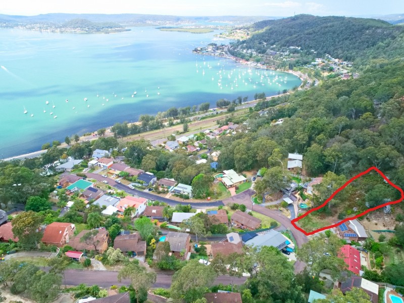 32 Indra Road, Tascott NSW 2250