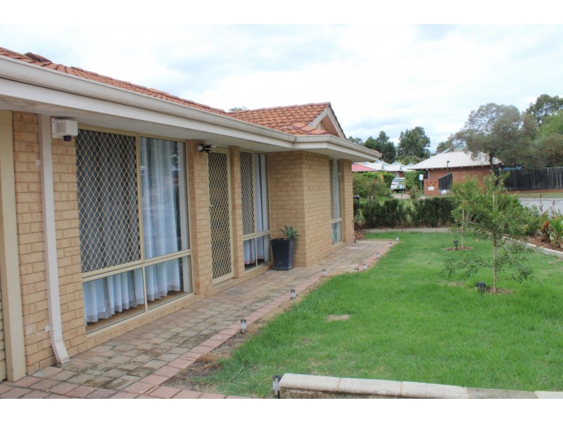 27 Wenstead Place, Stratton WA 6056