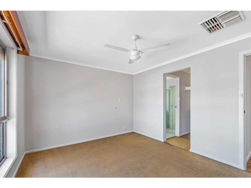 1 Harwood Place, Andrews Farm SA 5114