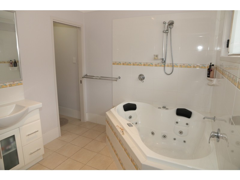 843 Lytton Rd, Murarrie QLD 4172