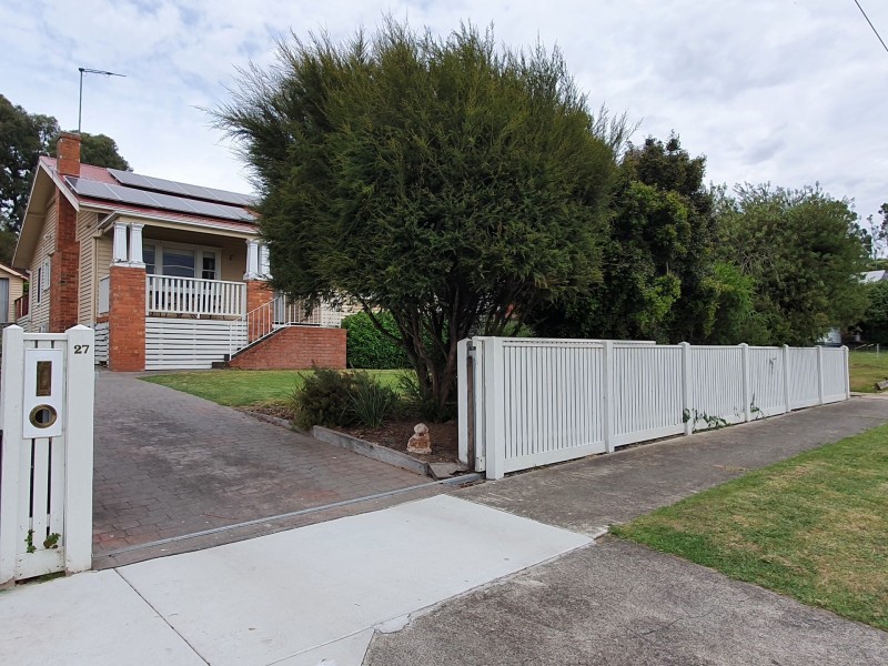 27 Gordon Street, Korumburra VIC 3950