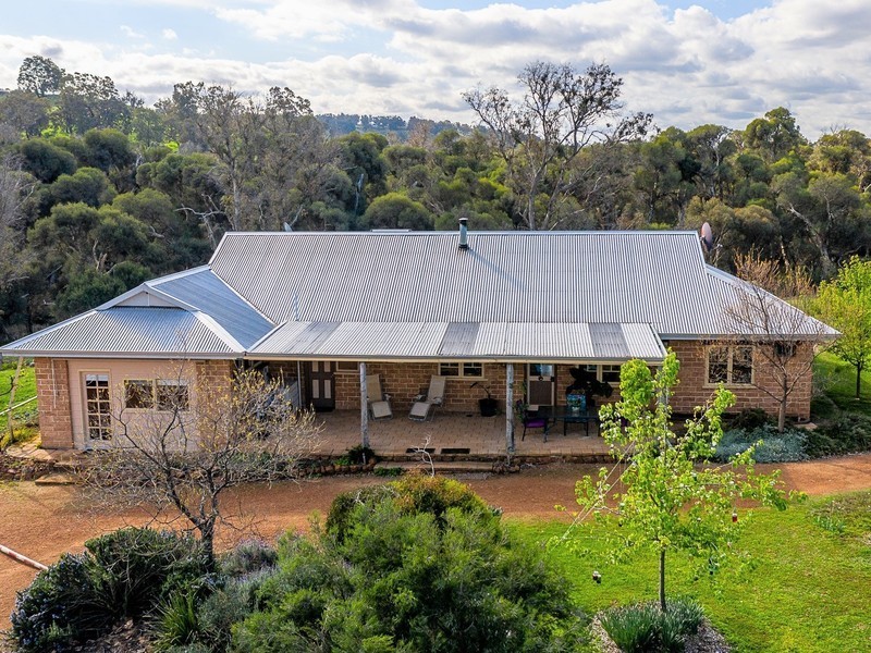 7623 Harvey-Quindanning Road, Quindanning WA 6391