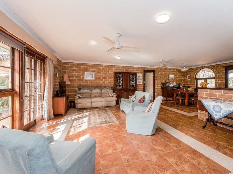 7623 Harvey-Quindanning Road, Quindanning WA 6391