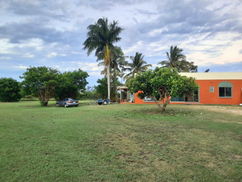 253 EAST EURI RD, Bowen QLD 4805