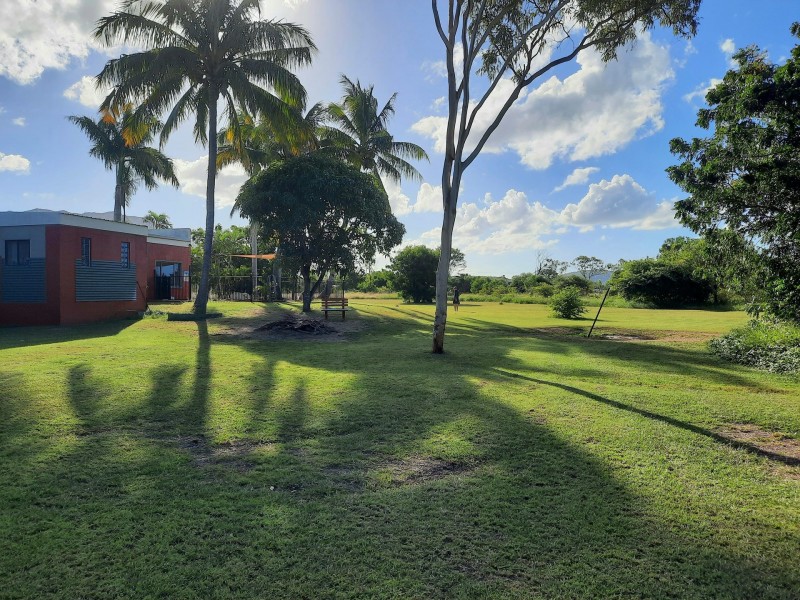253 EAST EURI RD, Bowen QLD 4805