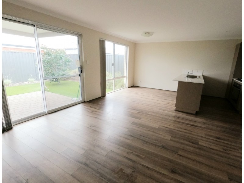 250 Egerton drive, Aveley WA 6069